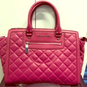 🚨SOLD 🚨 Michael Kors Crossbody/Top Handle